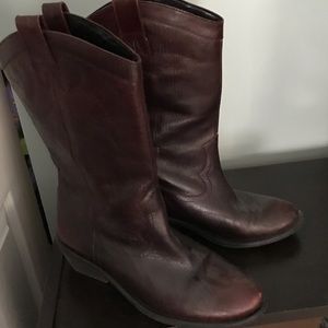 Jessica Simpson boots
